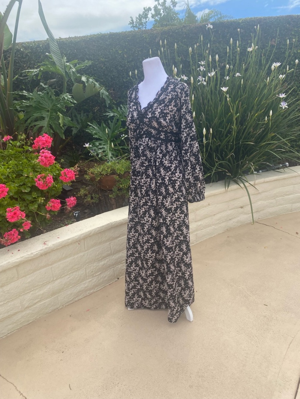 Black Floral Long Sleeve Maxi Dress - Women